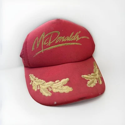 De colección Mcdonalds Rojo Camionero Snapback Sombrero Malla Dorado Bash Script Logo Cuerda Ala Foto 1 de 4