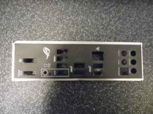 Asus IO SHIELD BLENDE Backplate Strix X570-F Gaming ROG Strix X570-F Gaming - Bild 1 von 2