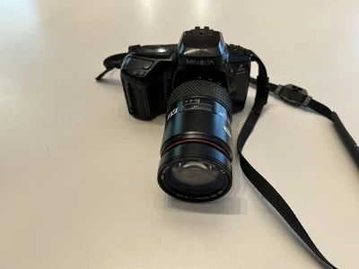 Minolta 5 xi (For Parts or Repair) w / Tokina 35-200mm Lens - Untested - Image 1 of 4