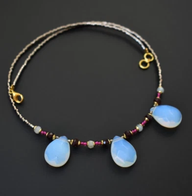 Collar de gotas de piedra lunar, delicado collar de gotas de múltiples piedras, joyería de cuentas de semillas Foto 1 de 4