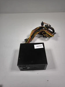 Alimentation Cooler Master 700W - Pour pièces, usure cosmétique - Photo 1/8