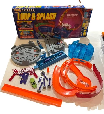 VTG 1994 Hot Wheels Color FX Loop & Splash W/Car. Incomplete - Image 1 of 4