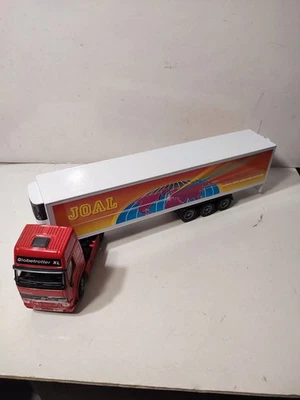 JOAL - CAMION VOLVO FH16 GLOBETROTTER XL  ROUGE AVEC REMORQUE JOAL - 1/50 - Photo 1/4