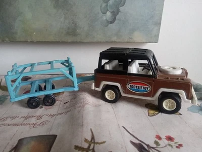 1977 TootsieToy Land Rover com reboque de metal fundido marrom campista aventura muito bom estado - Imagem 1 de 4