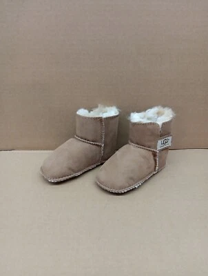 UGG Erin Botín Cuna Gamuza Castaño Piel de Oveja Punta Redonda Botín - Talla L - 5202 Foto 1 de 4