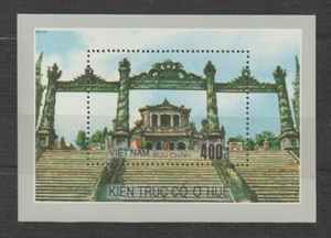 1990 VN Stamps, Souvenir Sheet Architectural Sites, Huế Sc # 2067 MNH     - Picture 1 of 1