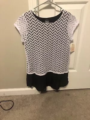 Faded Glory Girls XL White lace Top With Black Polyester Tank Attached - Image 1 of 4