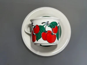Arabia, Kirsikka (Cherry), Coffee Cup Set by Inkeri Seppälä - Picture 1 of 11