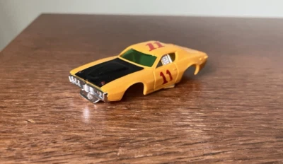 Dodge Charger AFX con red plateada, cromo como nuevo, postes rectos, colores vibrantes Foto 1 de 4