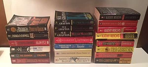 Lot of 21 Fiction Thriller Mystery Books by Johansen Cornwell Bradford Grafton - Bild 1 von 6