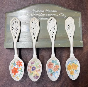 Cucchiaio porcellana vintage Avon American Favorites collezione e porta legno 1988/89 - Foto 1 di 8