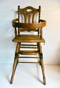 CHAISE HAUTE DE POUPÉE ANCIENNE EN BOIS VERNIS - DÉBUT XXème - USURES - Imagen 1 de 13