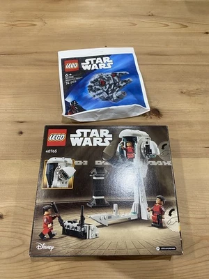 LEGO Star Wars Kamino Training Facility 40765 + 30708 Millennium Falcon - Image 1 of 3