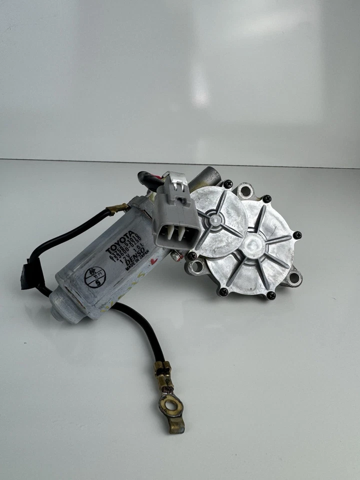 2010-2015 LEXUS IS250 IS350 CONVERTIBLE TOP MOTOR DRIVER LEFT REAR 476044-10040 - Image 1 of 4