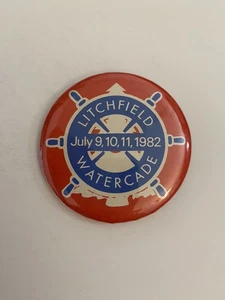 Litchfield Watercade 1982 Minnesota Pin Back Button P33 - Picture 1 of 3