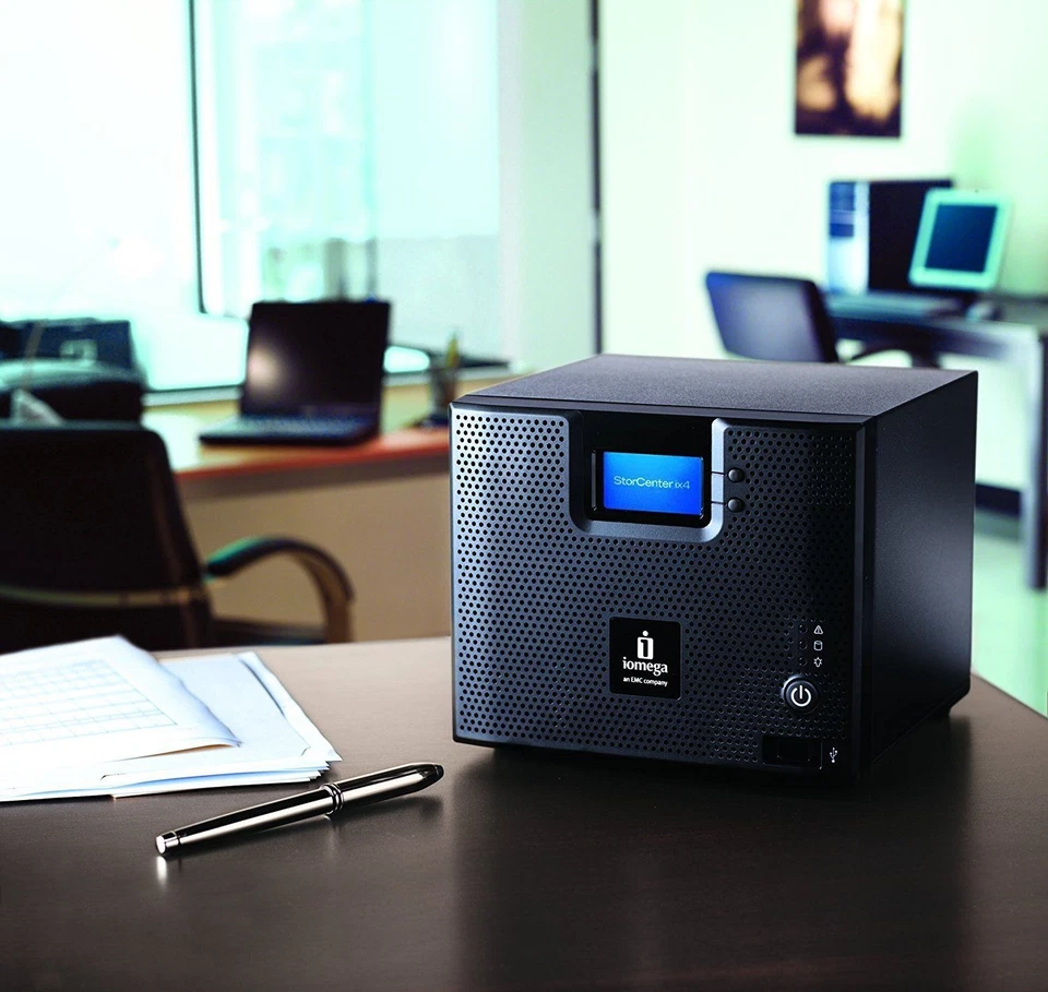 SEALED Iomega StorCenter ix4-200d 12TB 4 x 3TB Network Storage Cloud Edition NEW - Image 1 of 1