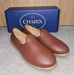Scarpe basse CHARIX Artisan slip-on in pelle cognac taglia 42,5 o US 10,75 nuove! - Foto 1 di 10