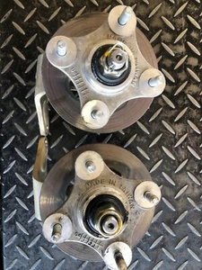 06 BOMBARDIER RALLY 200 FRONT SPINDLES HUBS WITH ROTORS LEFT AND RIGHT - Bild 1 von 9