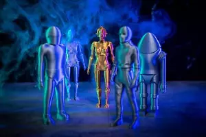 Gort Klaatu Sci-Fi Figure Pack Collectible Set Futuristic Characters Unique - Picture 1 of 9