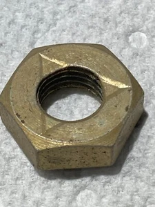 McCulloch G70 2-10G 5-10G 640 840 890 895 895C LG-2A Kettenradmutter 60972 Nos - Bild 1 von 1