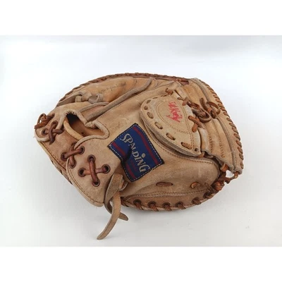 Spalding Larry Yogi Berra Form Pocket Twin Flex Catcher Mitt Baseball Glove - Image 1 of 4