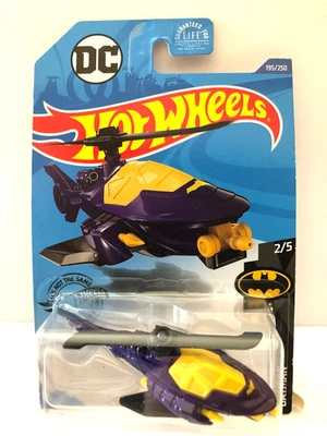 Hot Wheels Batcopter púrpura y amarillo de Batman 2017 🦇 Foto 1 de 2