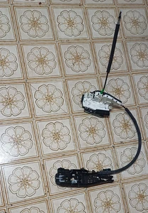 SERRATURA PORTA POST DX MASERATI GHIBLI/ QUATTROPORTE COD 670107786 - Foto 1 di 2