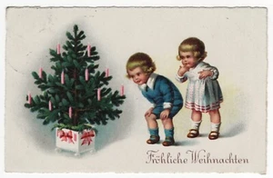 AK Weihnachten, Kinder bestaunen Tannenbaum mit Kerzen - Bild 1 von 2