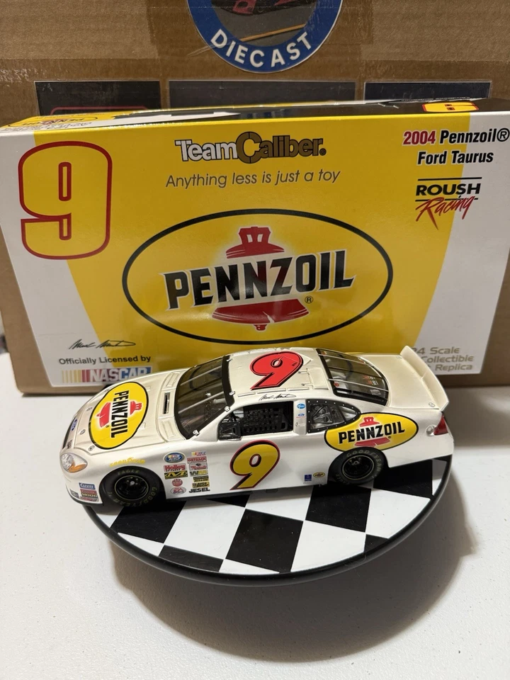 RARE* Mark Martin PEARL FINISH #6 PENNZOIL 2004 Owners Series 1/24 Diecast - Image 1 of 4
