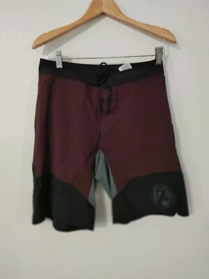 Reebok Mens Maroon/Black Nylon Drawstring Logo Cross Fit Sweat Shorts Size Small - Image 1 of 4
