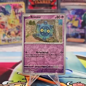 Bronzor - 068/162 - Temporal Forces - Pokemon TCG - Reverse Holo - NM - Picture 1 of 2