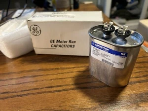 Condensador de funcionamiento del motor GE genuino, 17,5 MFD, uF, 370 V, ovalado, nuevo - Imagen 1 de 1