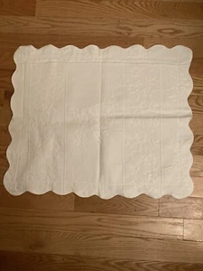 Neu ohne Etikett Matelasse Kissenbezug Standard Colchas einfarbig elfenbeinfarben gewellt 31 x 25 - Bild 1 von 6