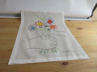 VTG Pablo Picasso "Bouquet" Flowers Lambert Studios Print Canvas Unframed - Image 1 of 4