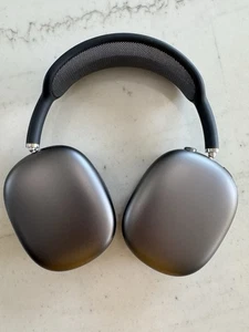 Apple (MGYH3AM/A) AirPods Pro Max Headphones - Space Gray - Picture 1 of 10