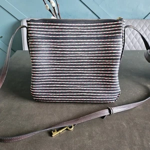 Fossil Women's Crossbody Bag Striped Brown Key Charm Very Good Condition - Picture 1 of 11
