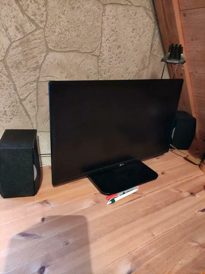 Komplettpaket-PC von CSL-Sprint X5066(Quad)+Monitor+Subwoofer+Zubehör - Bild 1 von 4