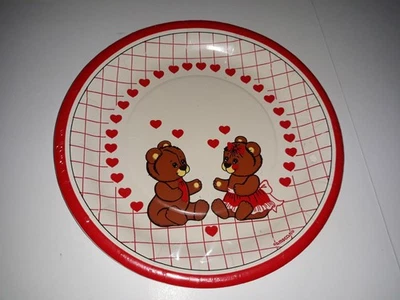 Vintage Amscan Paper Plates Valentines Teddy Bears 9" 8 Plates 1985 Rare NEW - Image 1 of 4