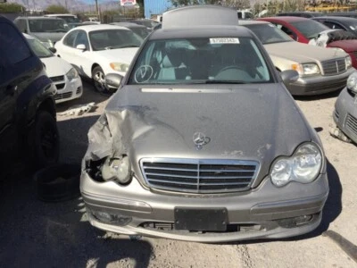 Bomba de dirección asistida usada se adapta a: Mercedes-benz Mercedes clase c 203 2005 tipo C230 Foto 1 de 4