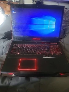 alienware m17x r3 laptop - Picture 1 of 3