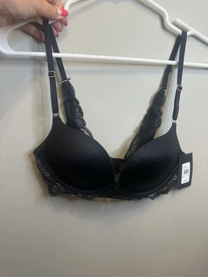 Sujetador push-up inalámbrico Frederick's of Hollywood Julieta Soft Cup Contour talla 32C Foto 1 de 4