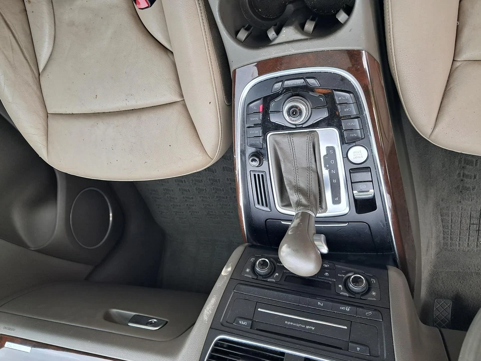 Used Automatic Transmission Shift Lever Assembly fits: 2012 Audi Q5  Grade A - Imagem 1 de 4