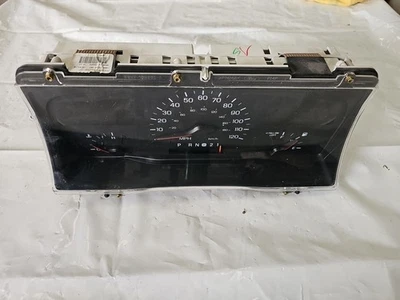 1998 - 2002 年林肯镇汽车仪表组/速度表原始设备制造商 F8VF-10B855-A 85k — 第 1/4 张图片