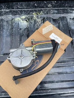 Nuevo de Lote Antiguo Ford Lincoln Town Car Motor Ventana Trasera Derecha F2vy-5423394-B Foto 1 de 4