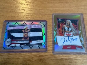 Zelina Vega 2025 Topps Chrome WWE Red Brand Gold /50 Auto Plus Steel Cage /37 - Bild 1 von 4