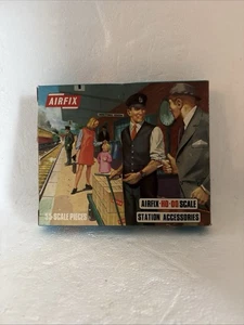 Airfix Station Accessories S 42 HO Scale New Old Stock Accessories-S-2 - Picture 1 of 3