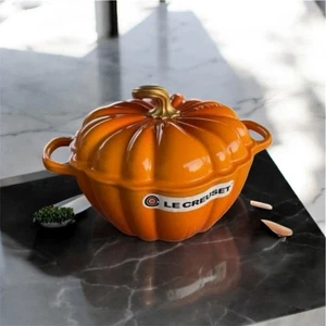 Nueva cocotte de calabaza de hierro fundido esmaltado Le Creuset 4 cuartos Perilla de oro caqui 🎁 - Imagen 1 de 8