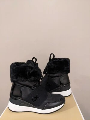 Botas MICHAEL Michael Kors Shay forradas de vellón talla 8,5 nuevas en caja Foto 1 de 4