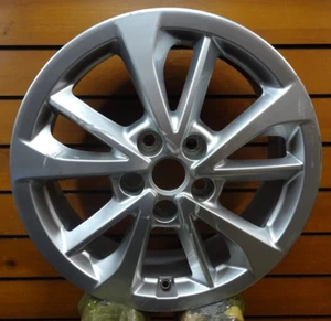 17” Kia CARNIVAL OEM Wheel 2022-2023 Rim Original Factory alloy 5 V spoke 74829 - Picture 1 of 10