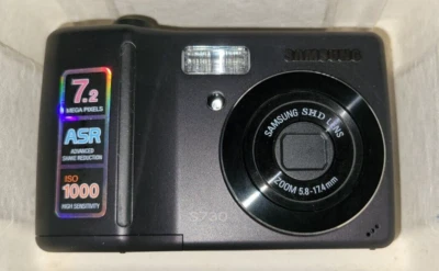 Samsung Digimax S730 7.2 MP Digital Camera - Black - Image 1 of 4